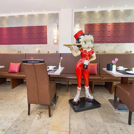 Wohnbar Hotel 2*